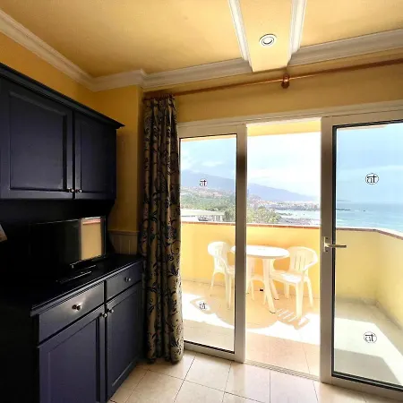 아파트 Apartamento A Pocos Metros De La Playa, Con Piscina Y Wifi Gratuito En Zonas Comunes