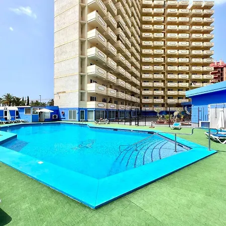 아파트 Apartamento A Pocos Metros De La Playa, Con Piscina Y Wifi Gratuito En Zonas Comunes *